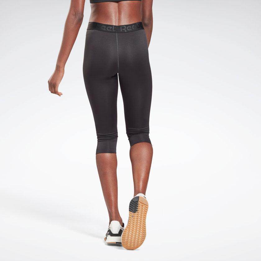 טייטס ריבוק נשים Reebok GR9475 WOR COMM CAPRI FEMALE - RunOFF עכשיו במבצע ב