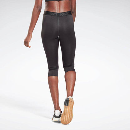 טייטס ריבוק נשים Reebok GR9475 WOR COMM CAPRI FEMALE - RunOFF עכשיו במבצע ב